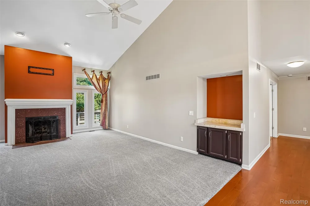 1781 S Shore Drive Rochester Hills City, MI 48307