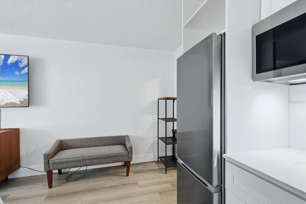 7150 TAMIAMI TRAIL #S511 Sarasota, FL 34243