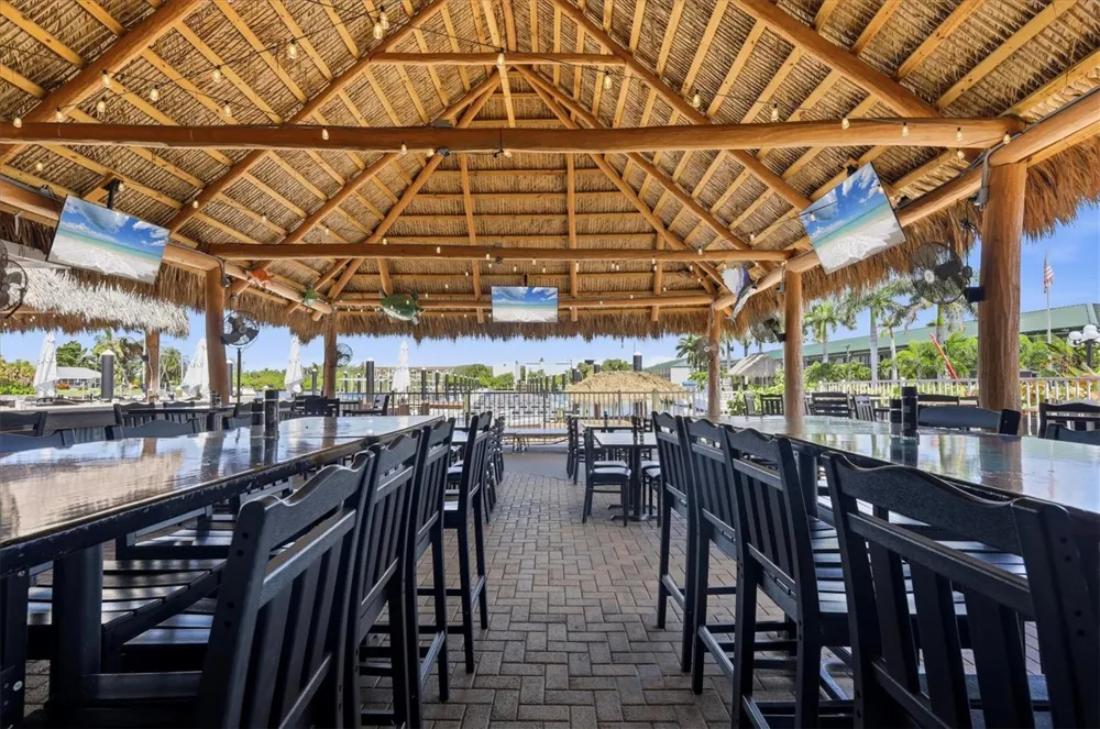 7150 TAMIAMI TRAIL #S511 Sarasota, FL 34243