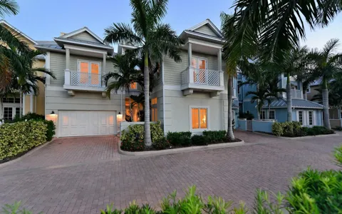 1080 SEAGROVE LANE #CH2