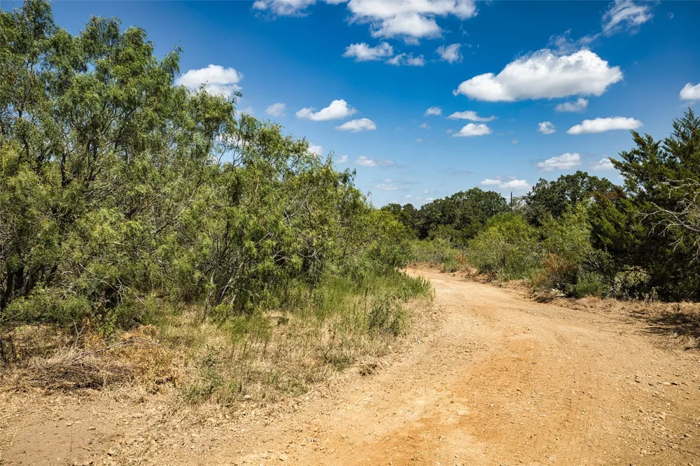 7780 Taylorsville Rd. Dale, TX 78666