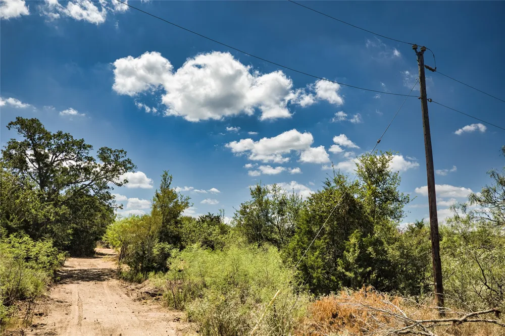 7780 Taylorsville Rd. Dale, TX 78666