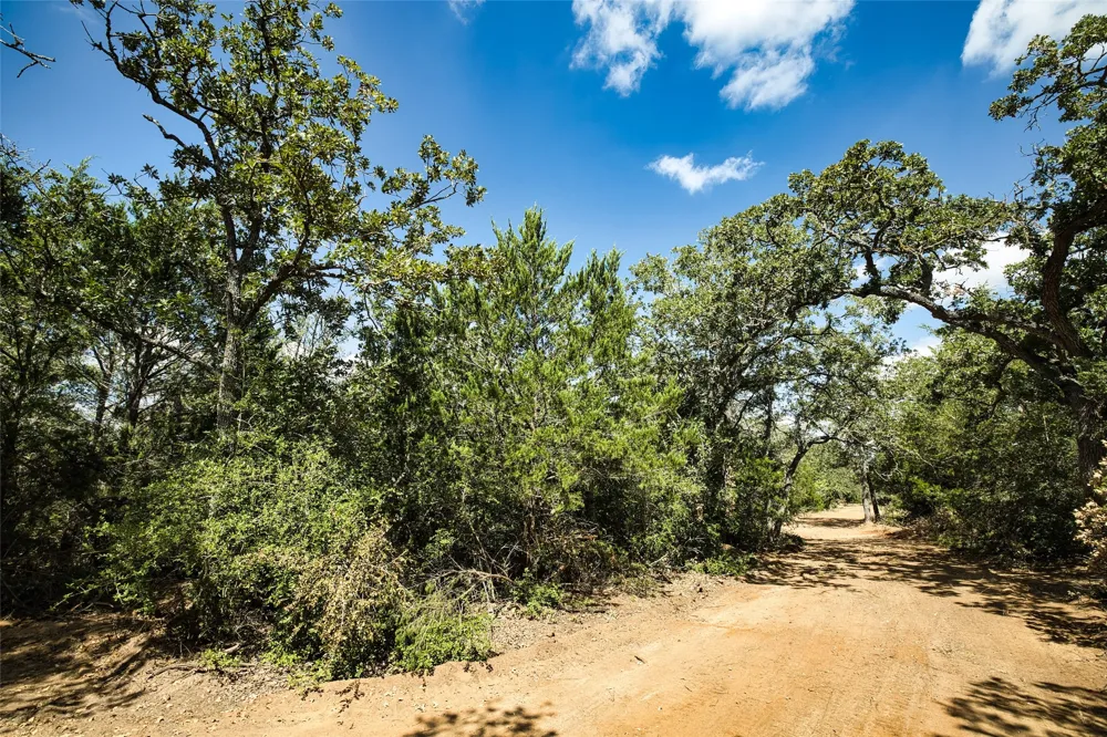 7780 Taylorsville Rd. Dale, TX 78666