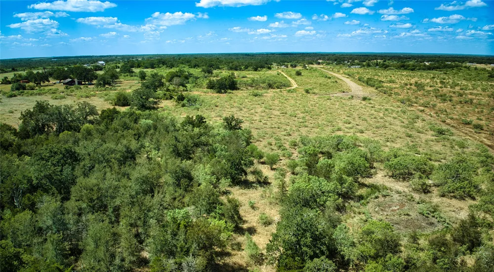 7780 Taylorsville Rd. Dale, TX 78666