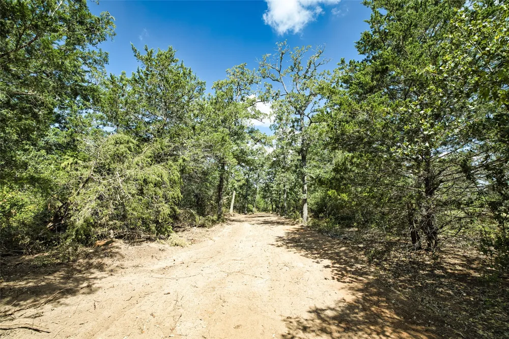 7780 Taylorsville Rd. Dale, TX 78666