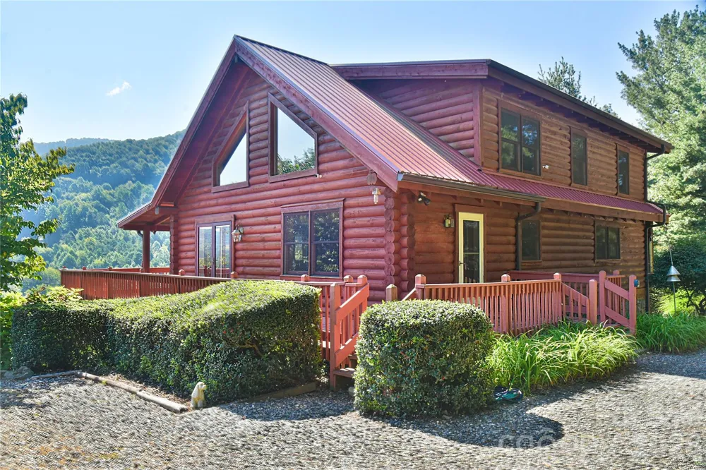 27 Winn Drive Leicester, NC 28748