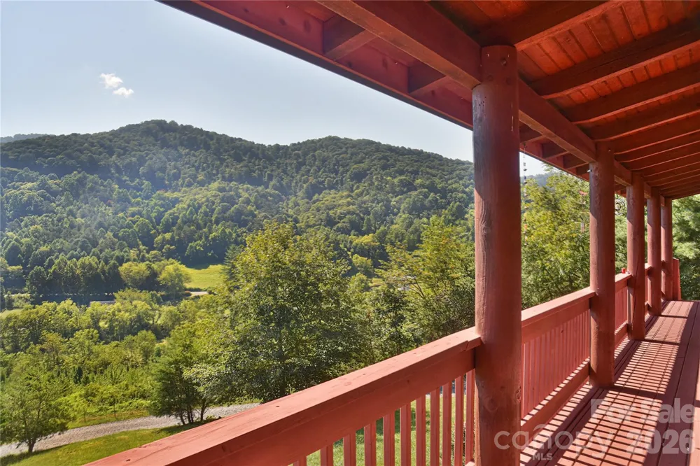 27 Winn Drive Leicester, NC 28748