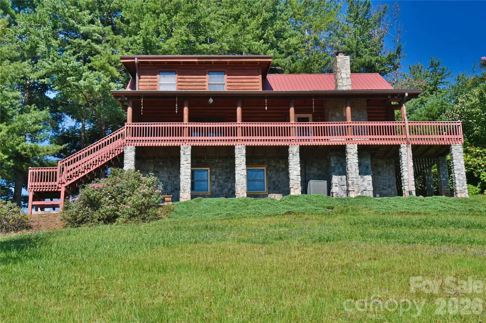 27 Winn Drive Leicester, NC 28748