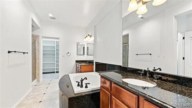 11873 E Maplewood Avenue Englewood, CO 80111