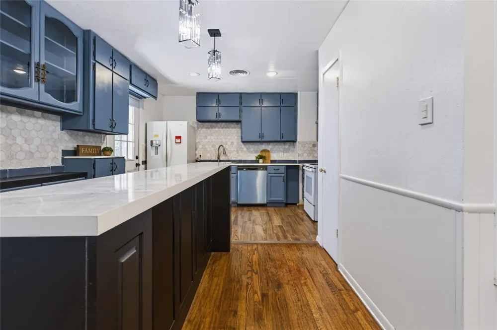 732 Hurstview Drive Hurst, TX 76053