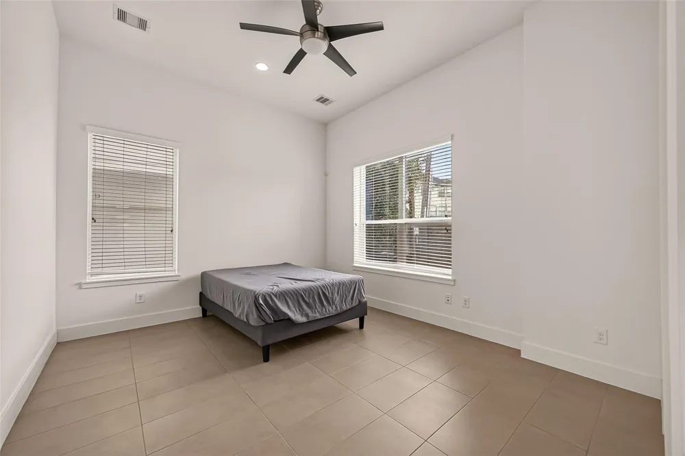 2004 Rosedale Street #C Houston, TX 77004