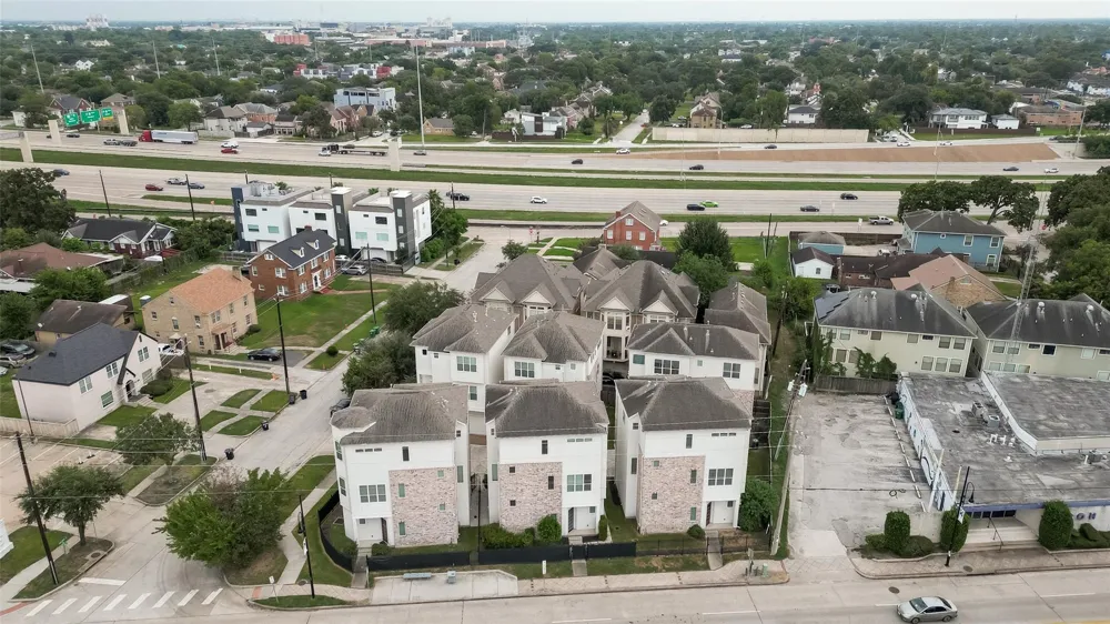 2004 Rosedale Street #C Houston, TX 77004