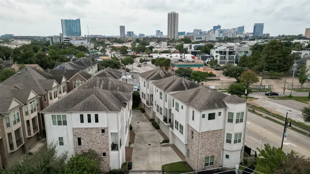 2004 Rosedale Street #C Houston, TX 77004