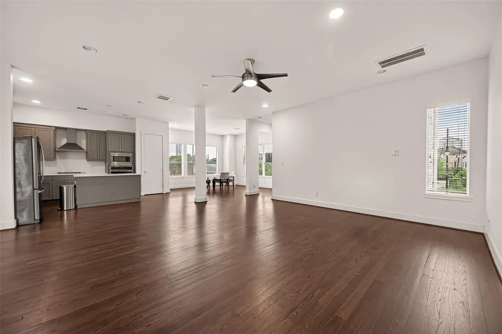 2004 Rosedale Street #C Houston, TX 77004