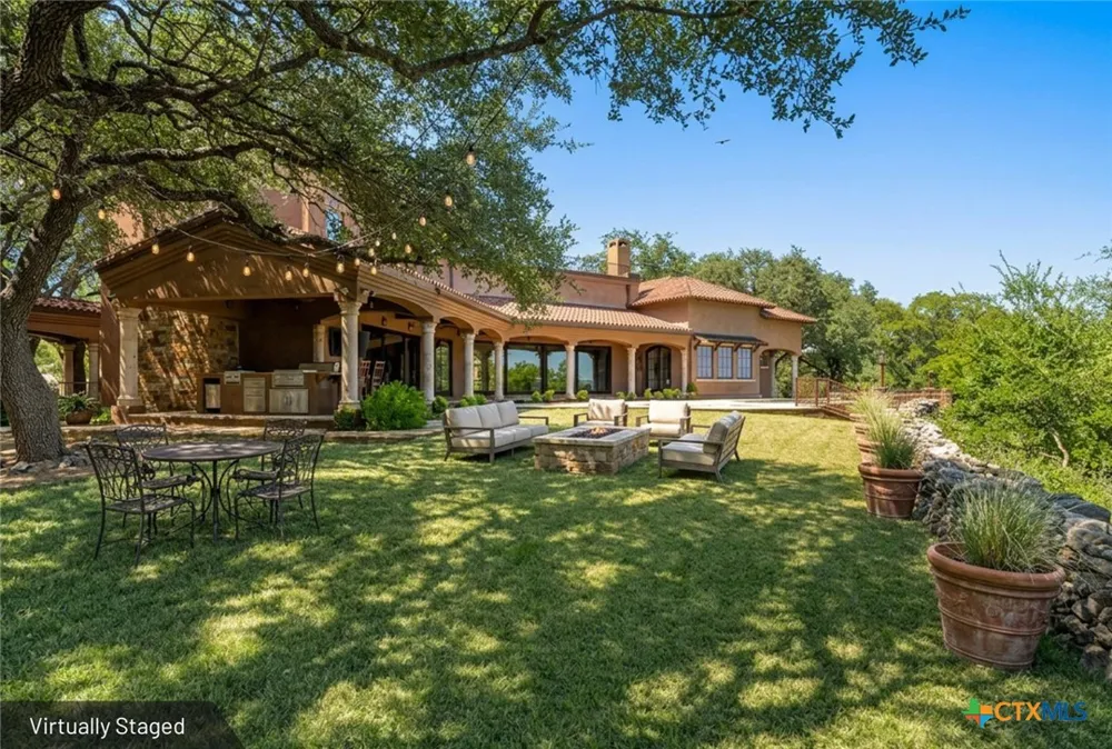 3220 Fall Creek Estates Drive Spicewood, TX 78669