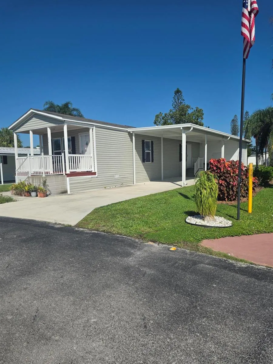 202 Flamingo Avenue Fort Pierce, FL 34982