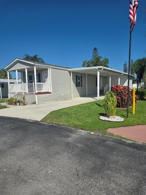 202 Flamingo Avenue