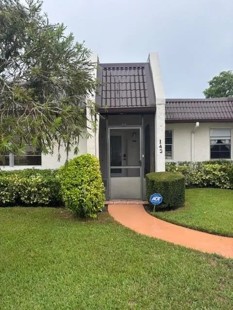 143 S LAKE SUSAN DRIVE S #143