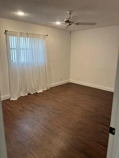 143 S LAKE SUSAN DRIVE S #143 West Palm Beach, FL 33411