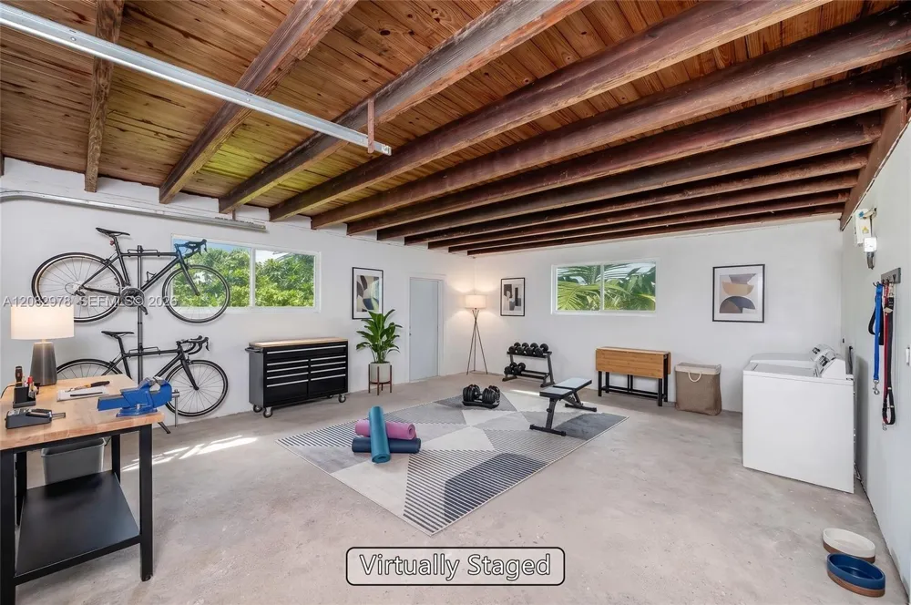 10441 SW 46th Ter Miami, FL 33165