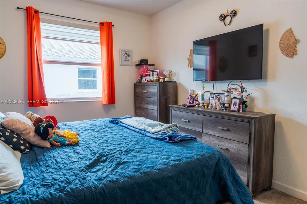 2641 SE 12th St Homestead, FL 33035