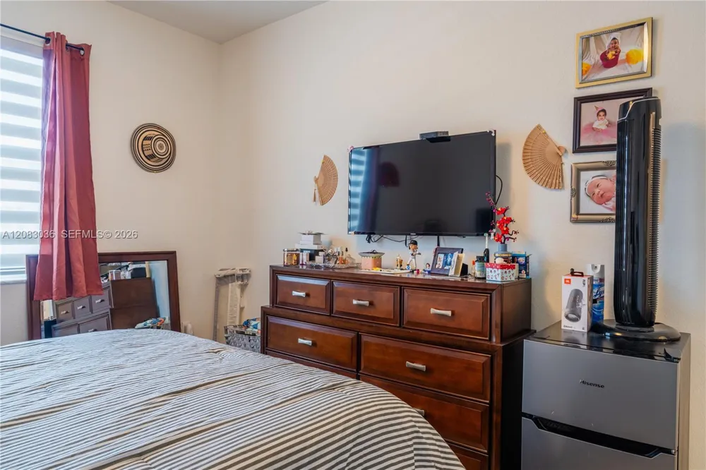 2641 SE 12th St Homestead, FL 33035