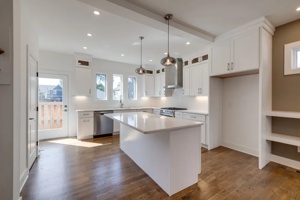 1711 5th Avenue #3 Nashville, TN 37208