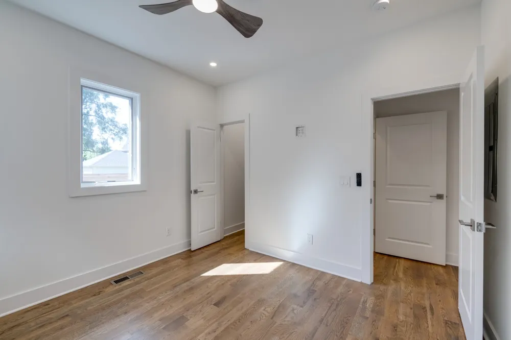 1711 5th Avenue #3 Nashville, TN 37208