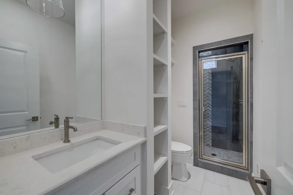 1711 5th Avenue #3 Nashville, TN 37208