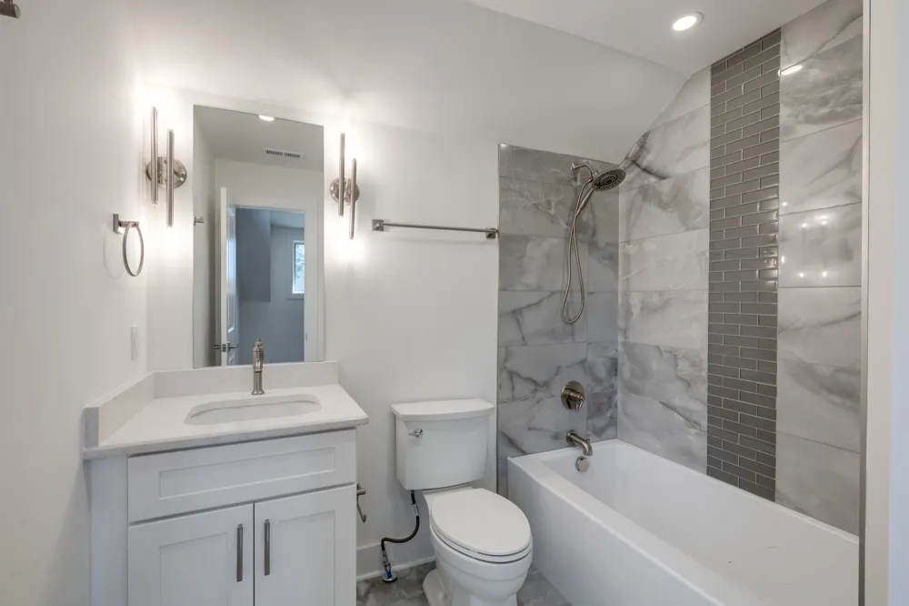 1711 5th Avenue #3 Nashville, TN 37208