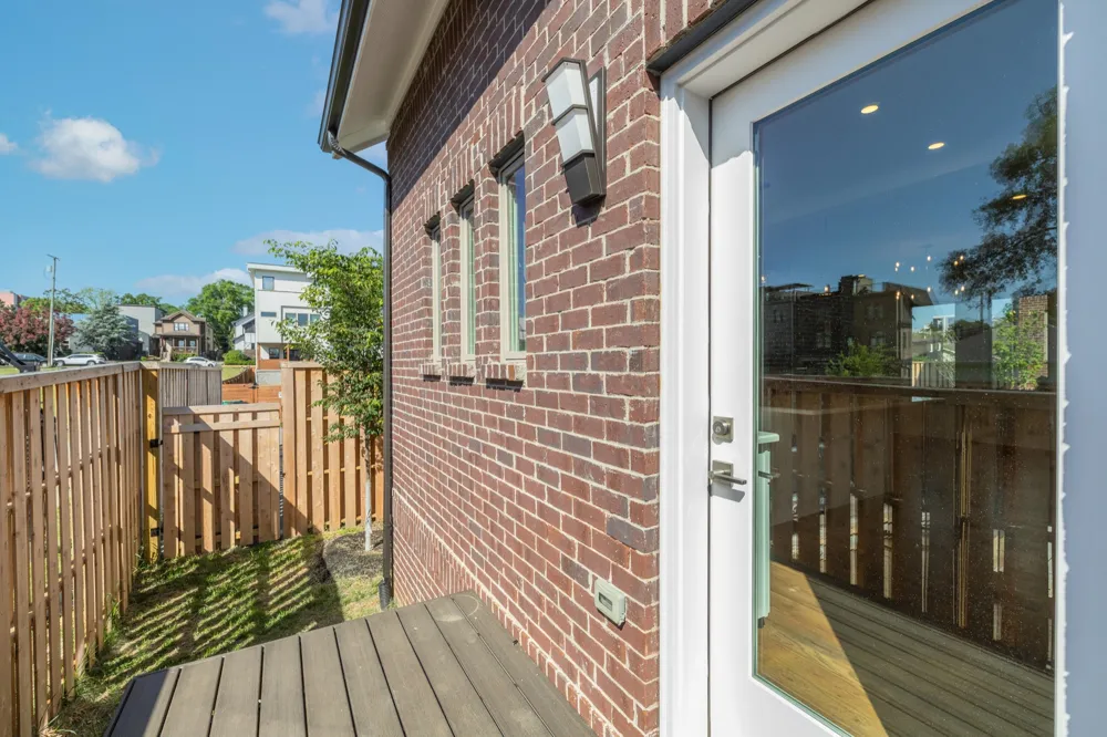 1711 5th Avenue #3 Nashville, TN 37208