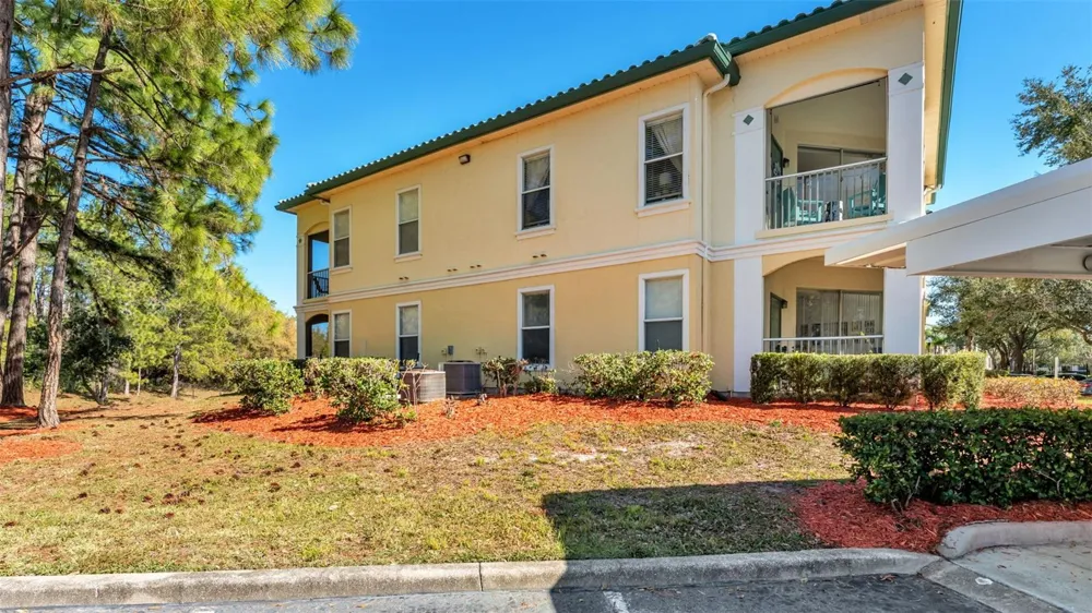 8901 LEGACY COURT #201 Kissimmee, FL 34747