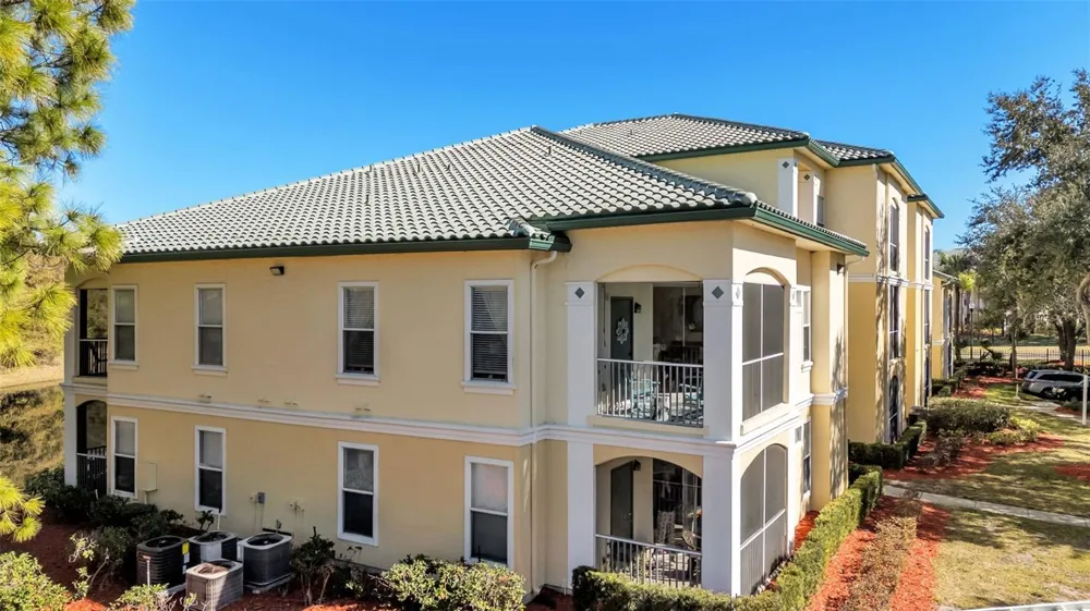 8901 LEGACY COURT #201 Kissimmee, FL 34747