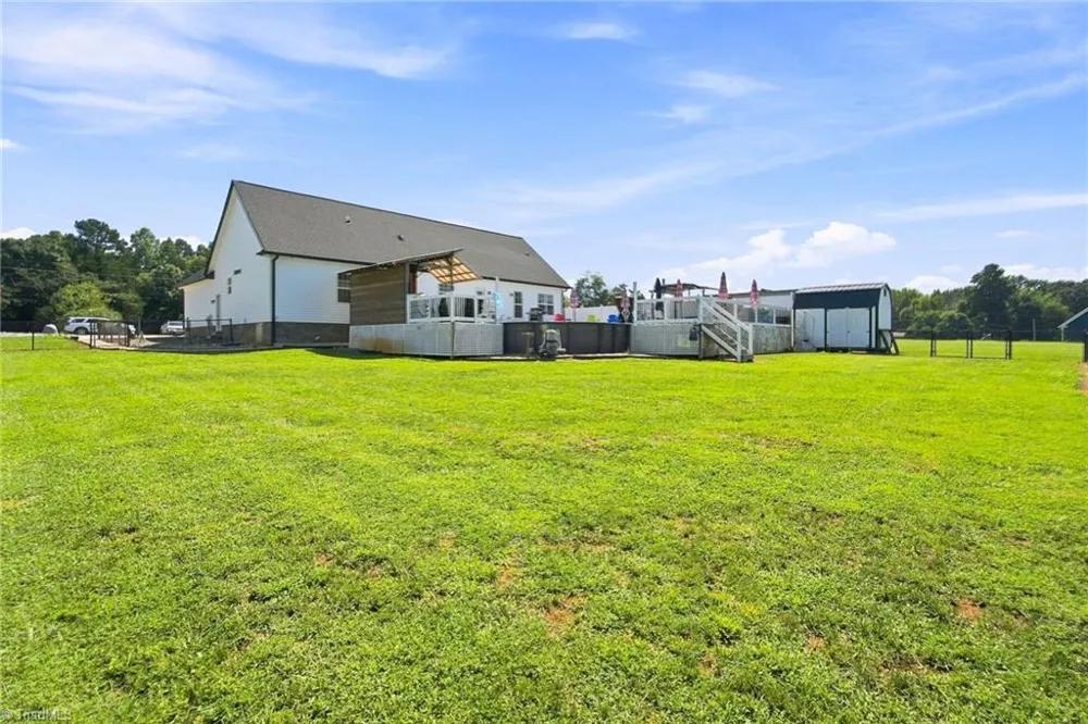 6135 Nc Highway 62 Burlington, NC 27215