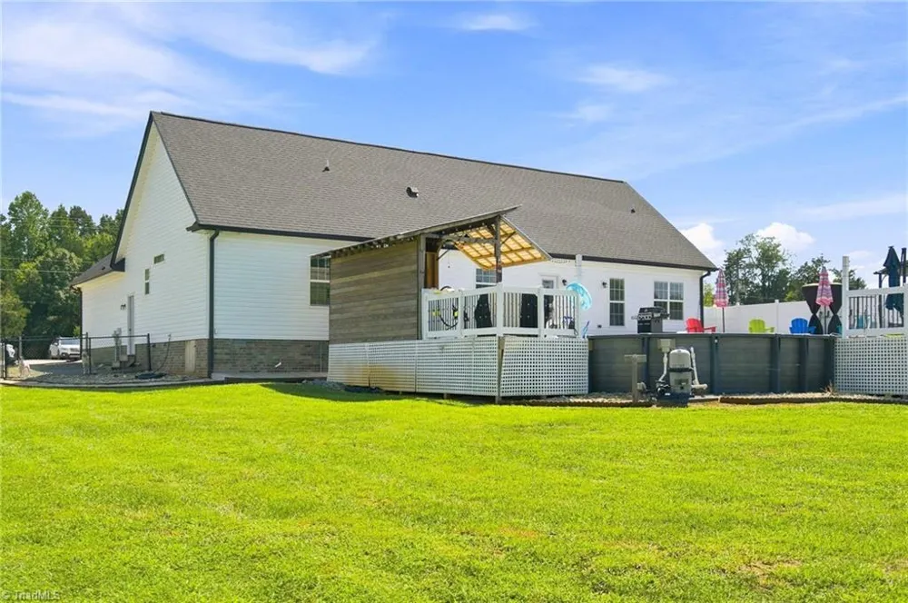6135 Nc Highway 62 Burlington, NC 27215