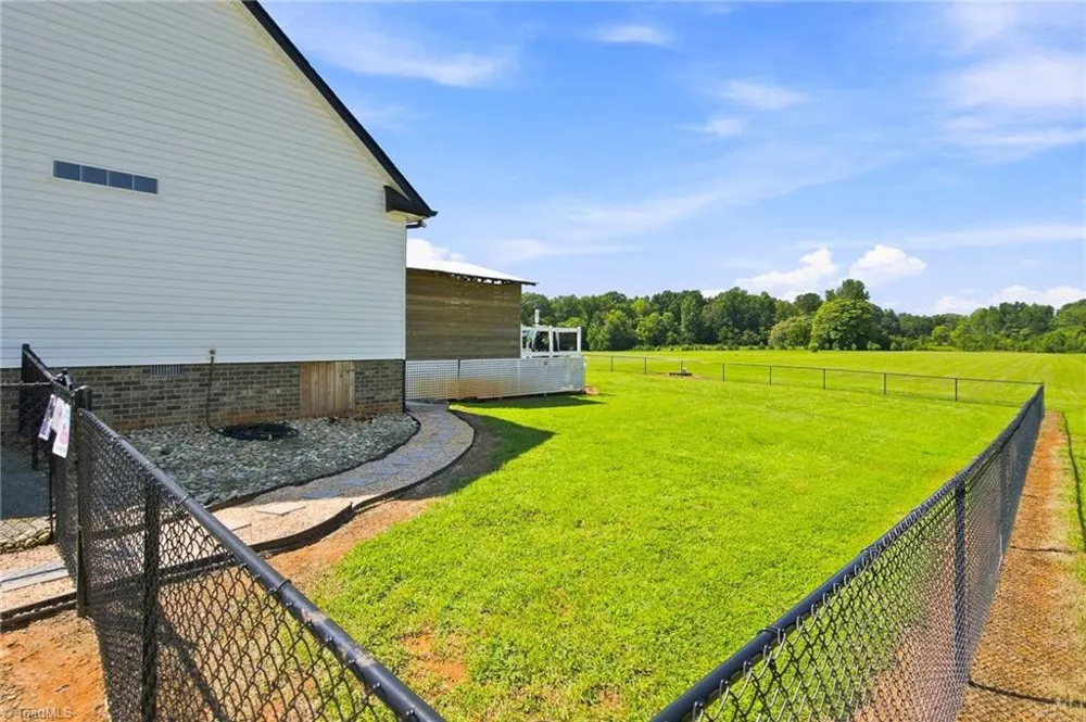 6135 Nc Highway 62 Burlington, NC 27215