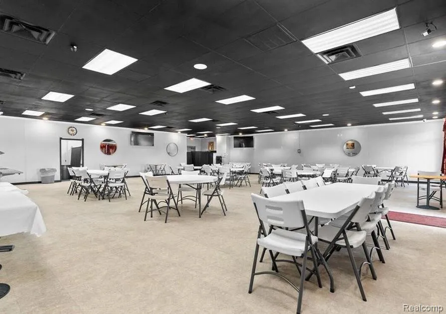 1060 Trowbridge Road East Lansing City, MI 48823