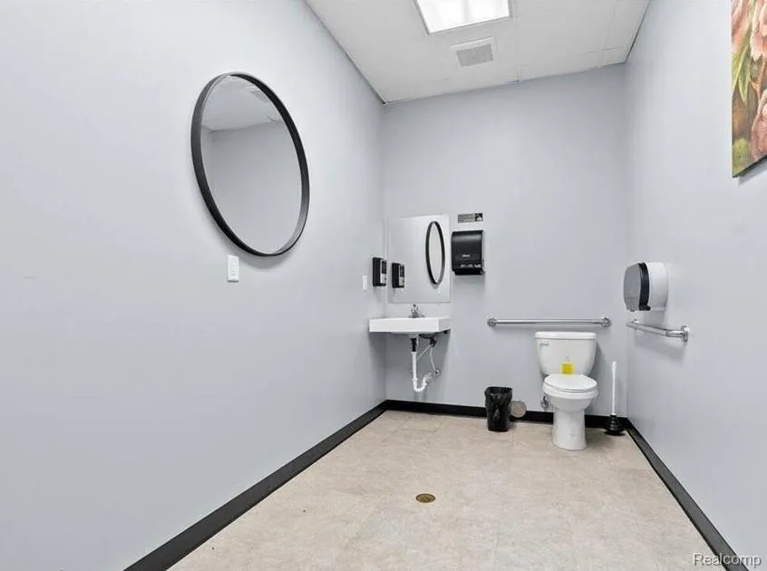 1060 Trowbridge Road East Lansing City, MI 48823