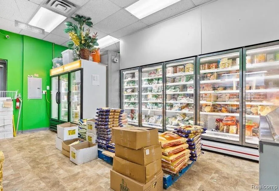 1060 Trowbridge Road East Lansing City, MI 48823