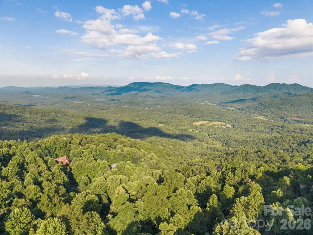1915 Creston Drive Black Mountain, NC 28711
