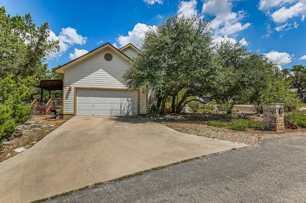 17 Falling Leaf Lane Wimberley, TX 78676