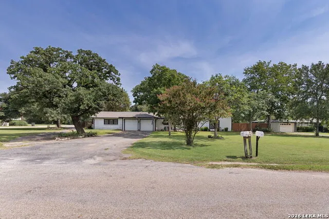 131 ELM WAY Kerrville, TX 78028