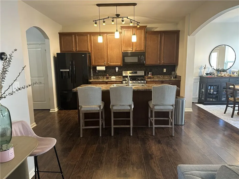236 Highland Village Lane Woodstock, GA 30188