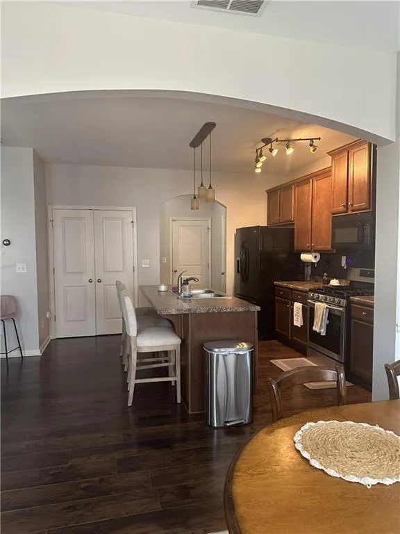 236 Highland Village Lane Woodstock, GA 30188