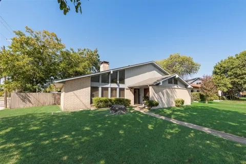 5329 Daytona Drive