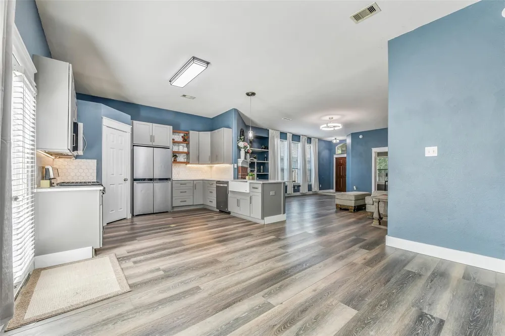 994 Jefferson Street Alvin, TX 77511