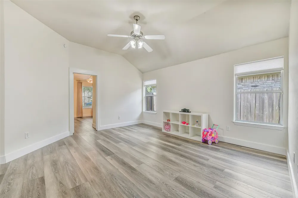 994 Jefferson Street Alvin, TX 77511
