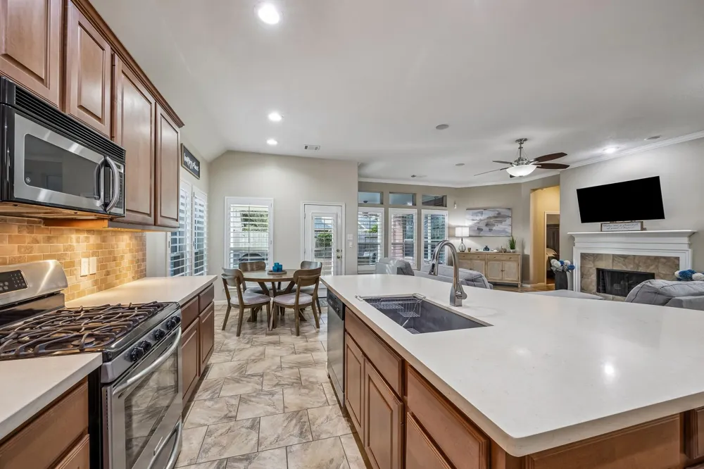 4330 Countrycrossing Drive Spring, TX 77388
