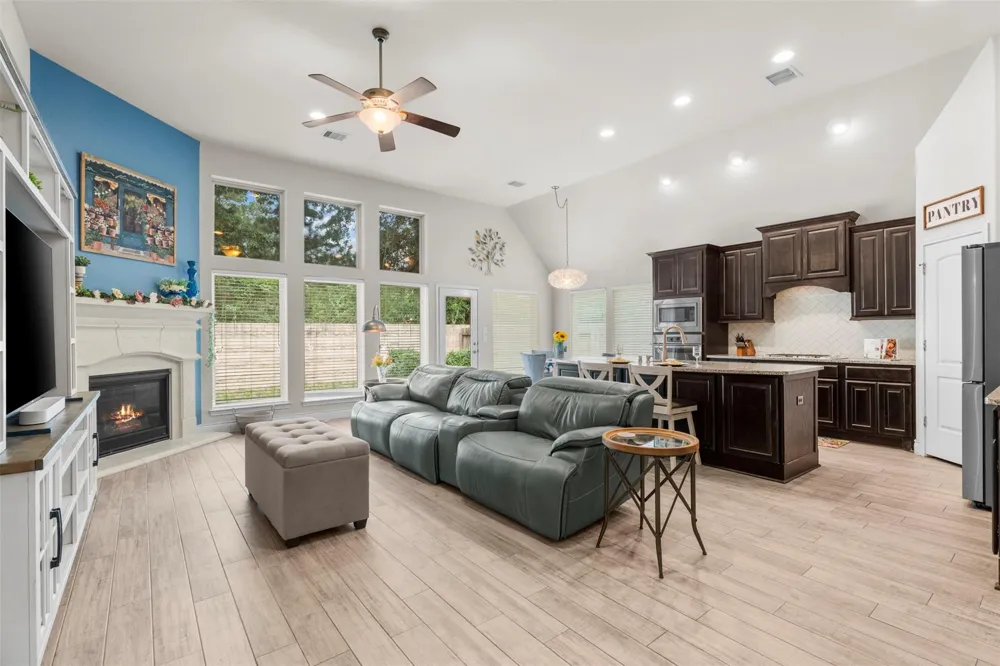 27938 Emory Cove Drive Spring, TX 77386