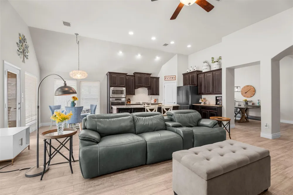 27938 Emory Cove Drive Spring, TX 77386